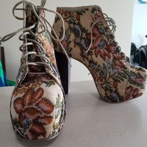 Shi by Journeys Platforms